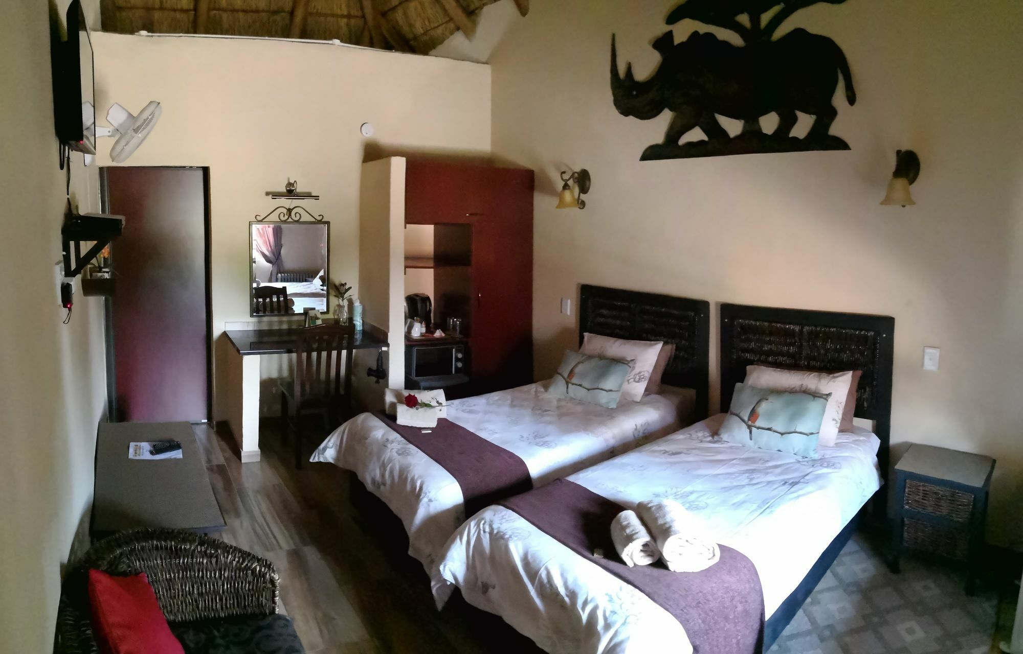 All Over Africa Guest House Kempton Park Exterior foto