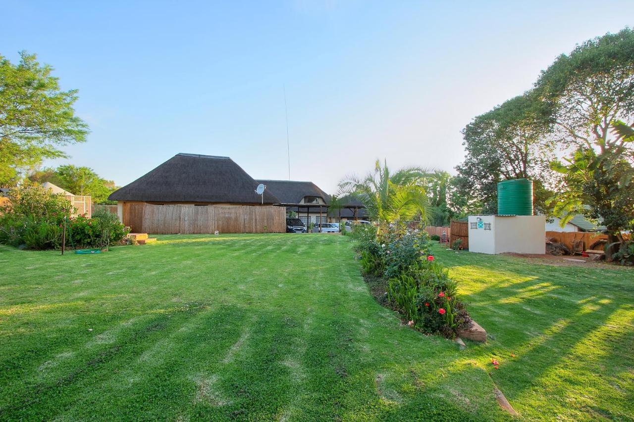 All Over Africa Guest House Kempton Park Exterior foto